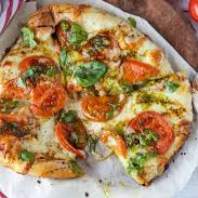 Caprese pizza